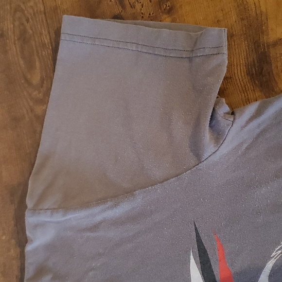 Tegan and Sara concert shirt grey and red - Picture 4 of 9